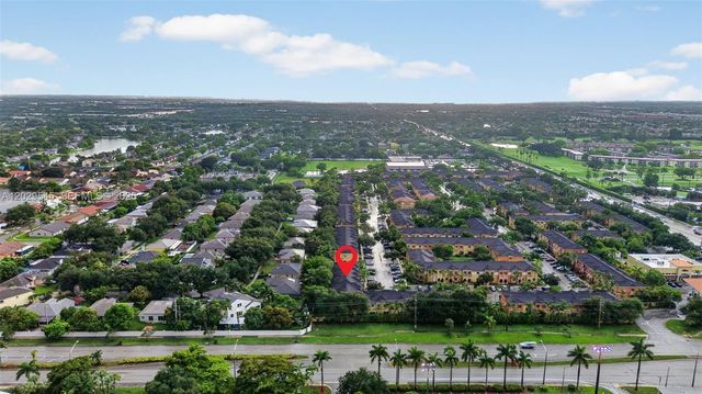 8904 SW 19th St, Miramar, FL 33025