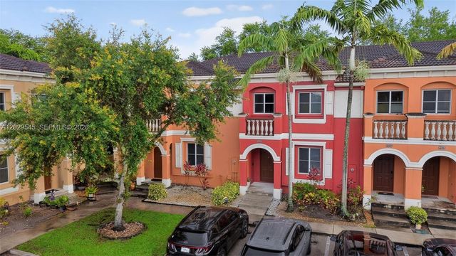 8904 SW 19th St, Miramar, FL 33025