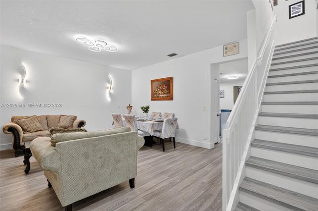8904 SW 19th St, Miramar, FL 33025