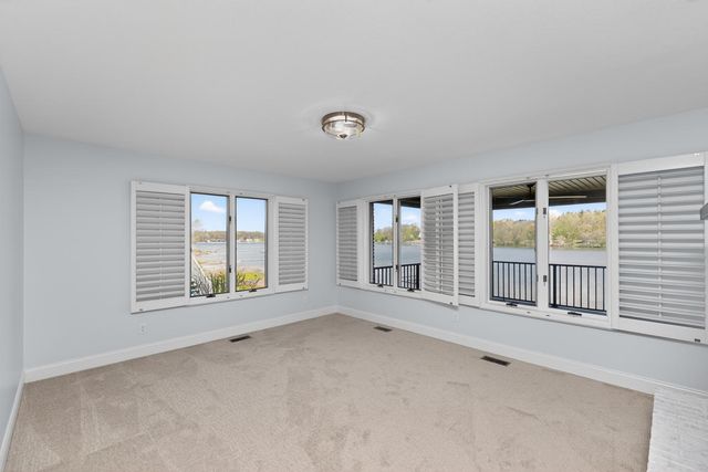 10436 Kings Point Drive, Three Rivers, MI 49093