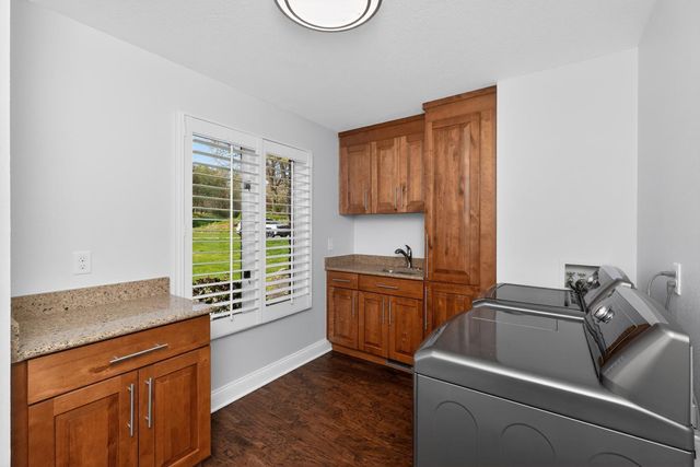 10436 Kings Point Drive, Three Rivers, MI 49093