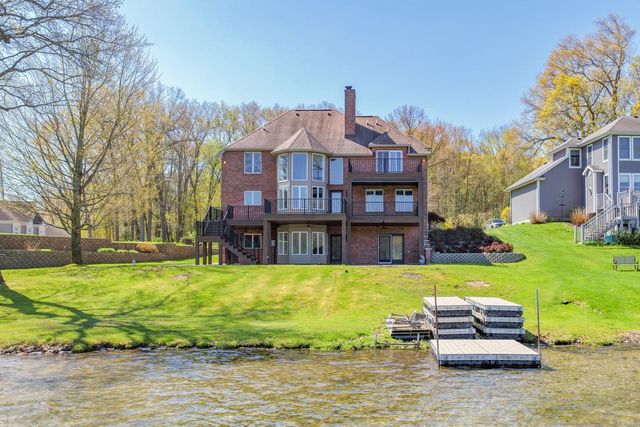 10436 Kings Point Drive, Three Rivers, MI 49093