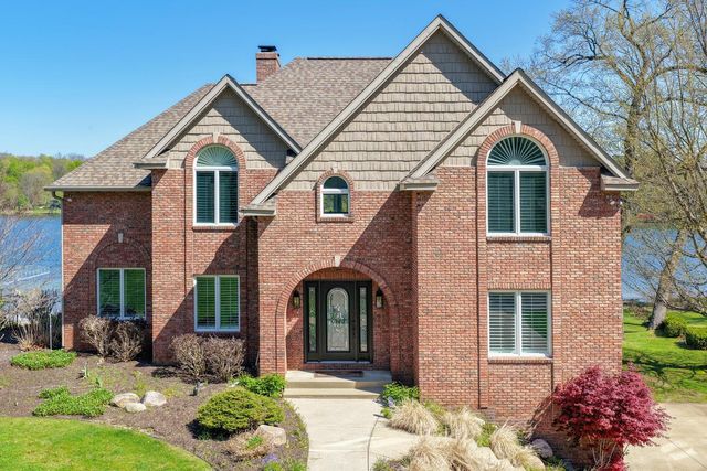 10436 Kings Point Drive, Three Rivers, MI 49093