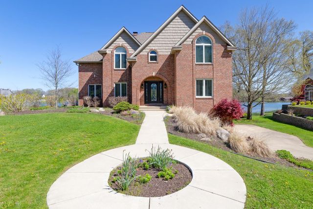10436 Kings Point Drive, Three Rivers, MI 49093