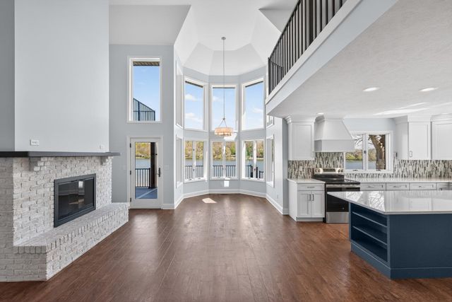 10436 Kings Point Drive, Three Rivers, MI 49093
