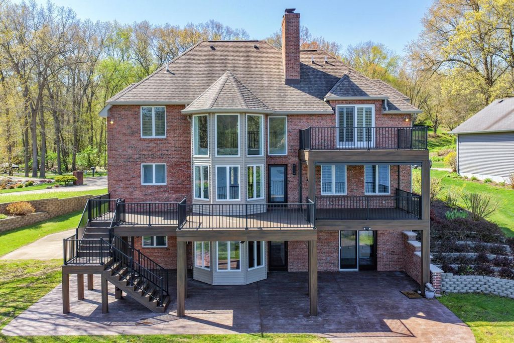 10436 Kings Point Drive, Three Rivers, MI 49093
