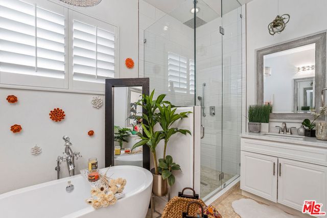 14 Tucson Circle, Palm Desert, CA 92211