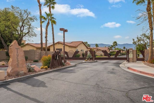 14 Tucson Circle, Palm Desert, CA 92211