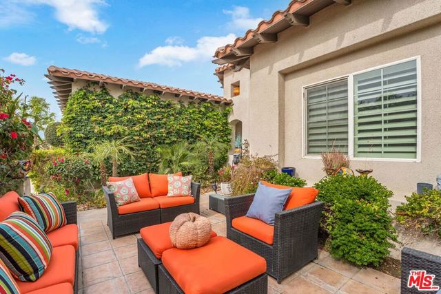 14 Tucson Circle, Palm Desert, CA 92211