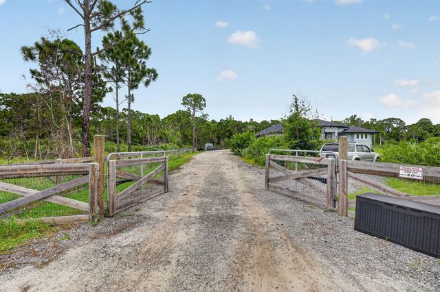 2643 Dyer Road, Fort Pierce, FL 34952