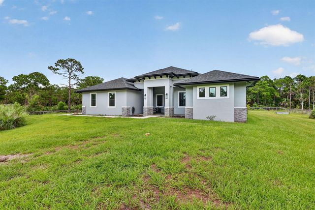 2643 Dyer Road, Fort Pierce, FL 34952