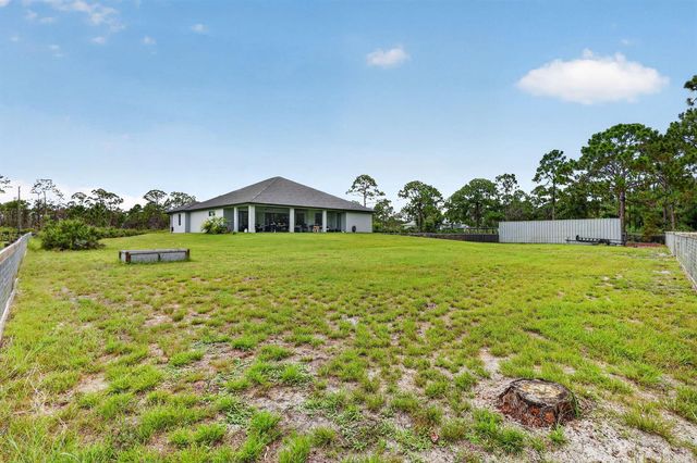 2643 Dyer Road, Fort Pierce, FL 34952