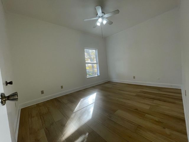 202 S Willomet Avenue 4, Dallas, TX 75208
