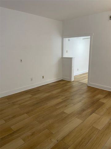 202 S Willomet Avenue 4, Dallas, TX 75208