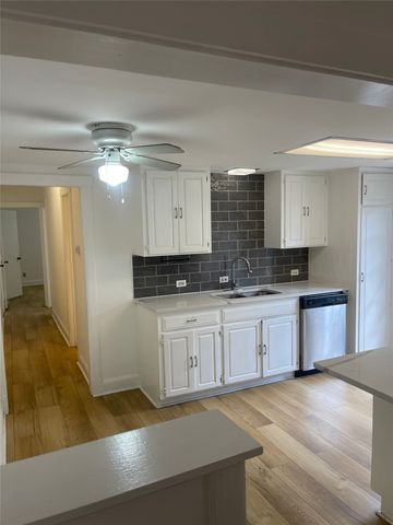 202 S Willomet Avenue 4, Dallas, TX 75208