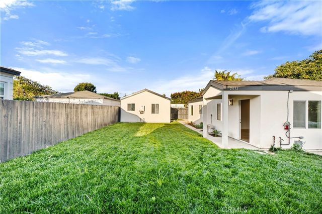 2030 Oregon, Long Beach, CA 90806