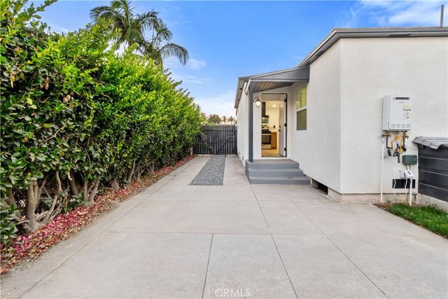 2030 Oregon, Long Beach, CA 90806