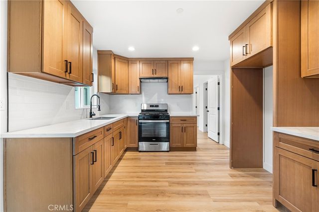 2030 Oregon, Long Beach, CA 90806