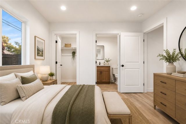 2030 Oregon, Long Beach, CA 90806