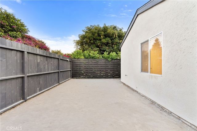 2030 Oregon, Long Beach, CA 90806
