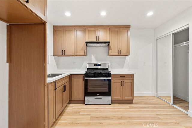 2030 Oregon, Long Beach, CA 90806