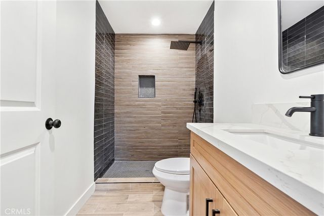 2030 Oregon, Long Beach, CA 90806