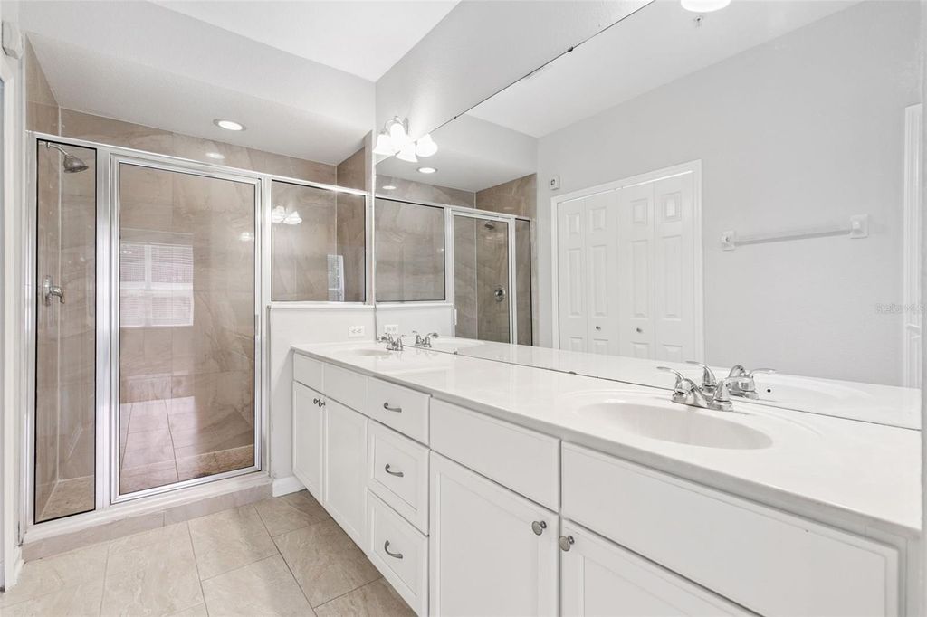 Image 13 of property listing at 6450 ALCALDE COURT 103, Orlando, FL 32835