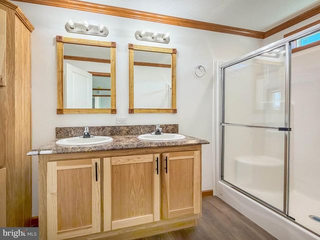 3402 CLAYTON DR, Morrisville, PA 19067