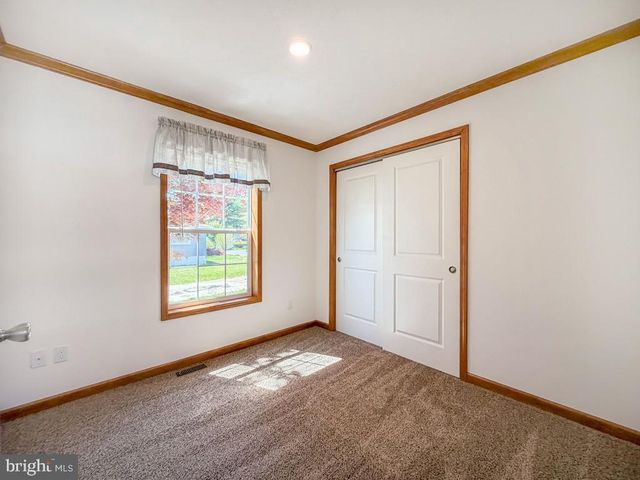 3402 CLAYTON DR, Morrisville, PA 19067