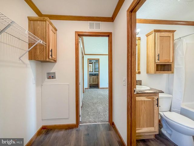 3402 CLAYTON DR, Morrisville, PA 19067