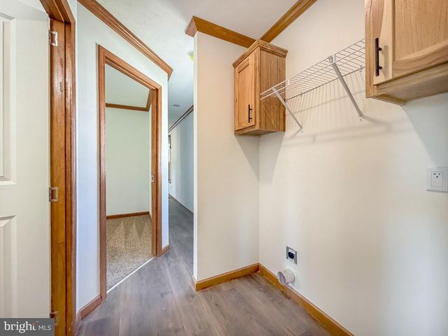 3402 CLAYTON DR, Morrisville, PA 19067