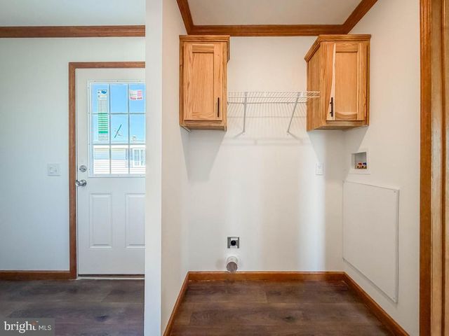 3402 CLAYTON DR, Morrisville, PA 19067