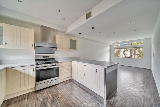 825 W Duarte Road C, Monrovia, CA 91016