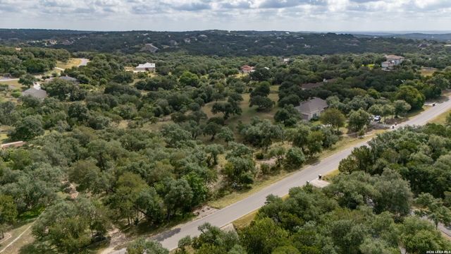 225 SHADY HOLW, New Braunfels, TX 78132