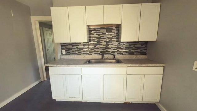 18942 Moross Road, Detroit, MI 48224