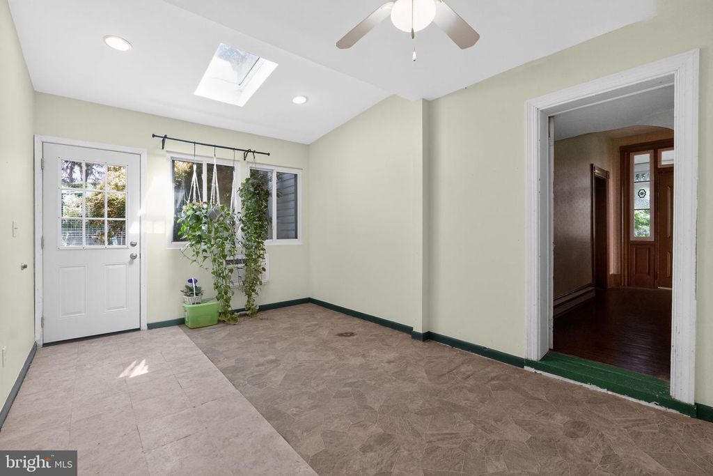 Image 17 of property listing at 12000 BETHESDA CHURCH RD, Damascus, MD 20872
