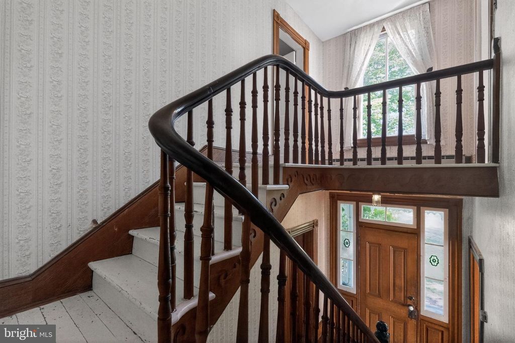 Image 21 of property listing at 12000 BETHESDA CHURCH RD, Damascus, MD 20872