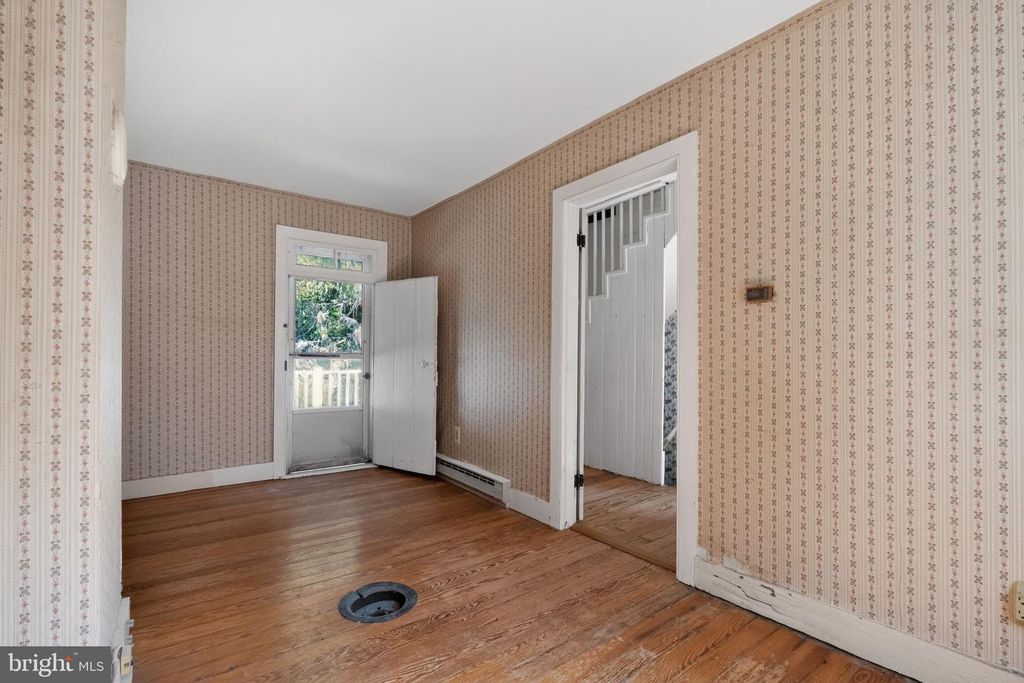 Image 32 of property listing at 12000 BETHESDA CHURCH RD, Damascus, MD 20872
