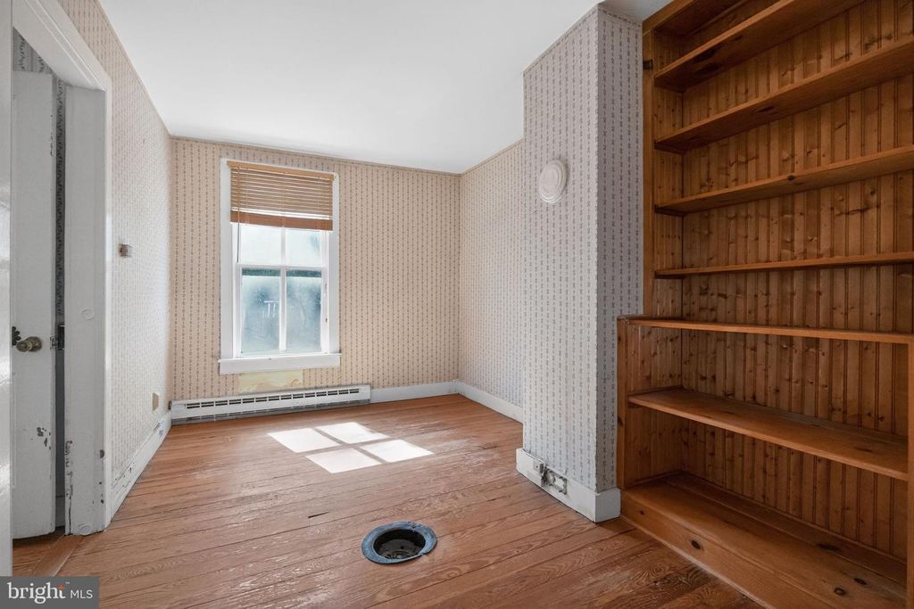 Image 33 of property listing at 12000 BETHESDA CHURCH RD, Damascus, MD 20872