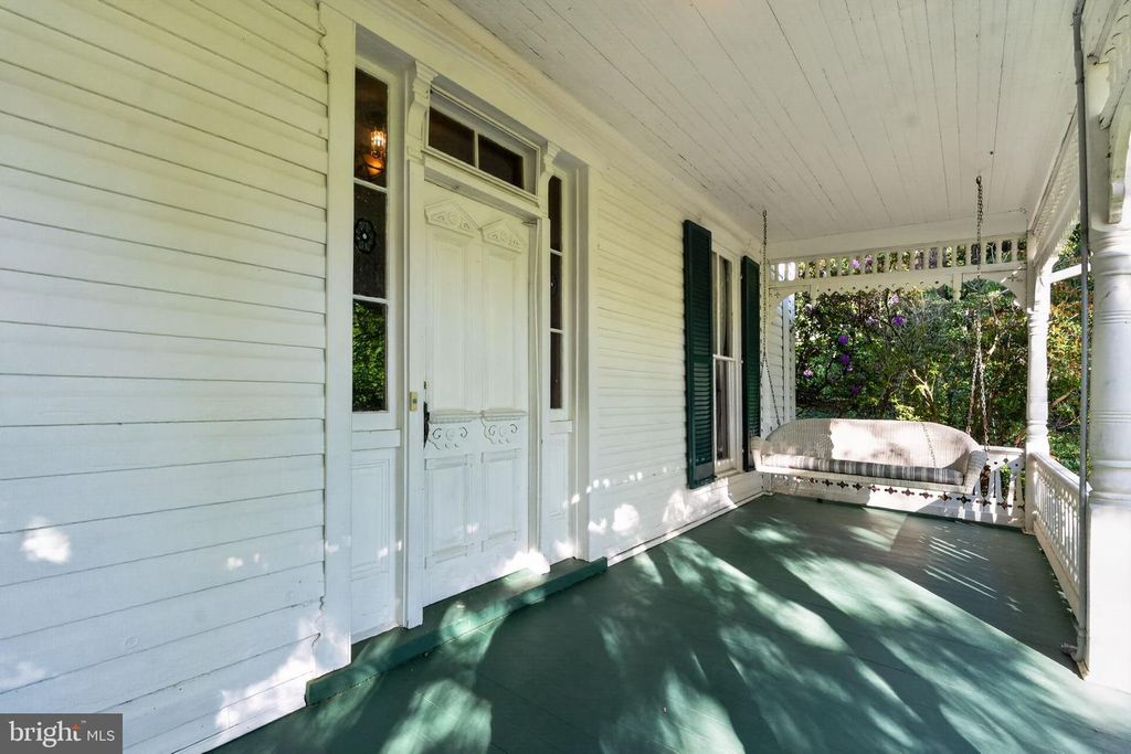 Image 4 of property listing at 12000 BETHESDA CHURCH RD, Damascus, MD 20872
