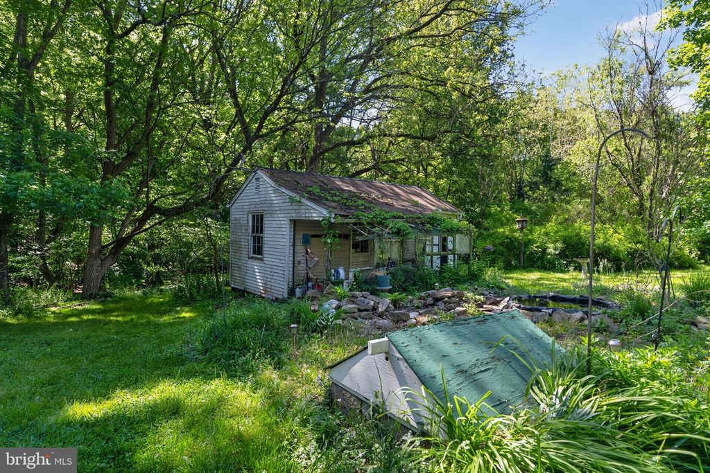 Image 53 of property listing at 12000 BETHESDA CHURCH RD, Damascus, MD 20872