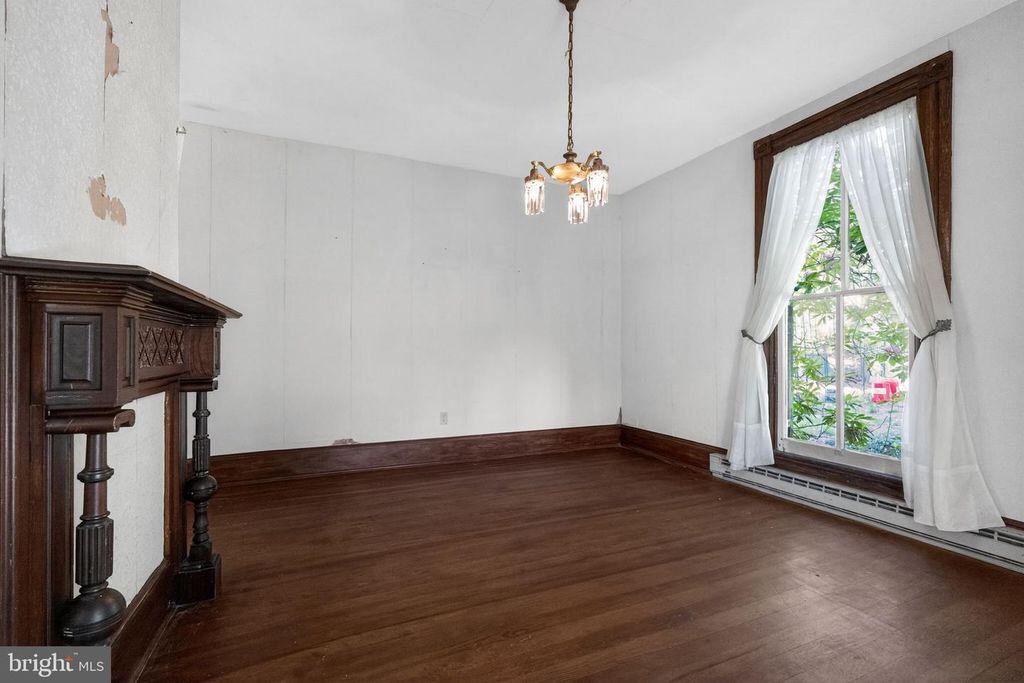 Image 7 of property listing at 12000 BETHESDA CHURCH RD, Damascus, MD 20872