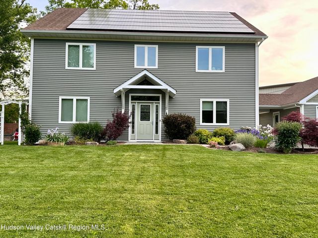 10 Taylor Street, New Paltz, NY 12561