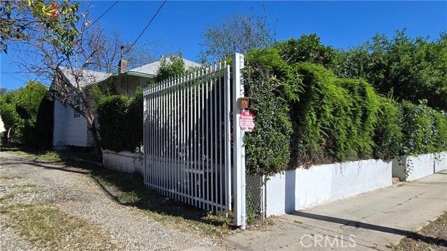 219 S Avenue 60, Los Angeles, CA 90042