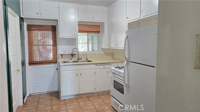 219 S Avenue 60, Los Angeles, CA 90042