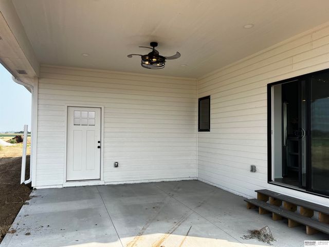 1007 Bluejay Circle, Ashland, NE 68003