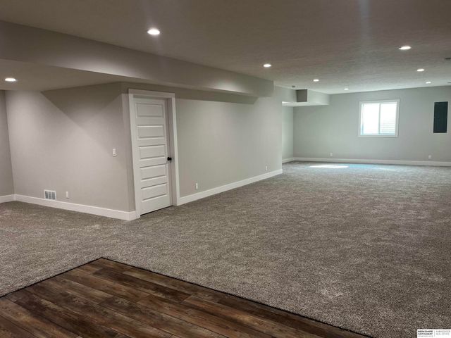 1007 Bluejay Circle, Ashland, NE 68003