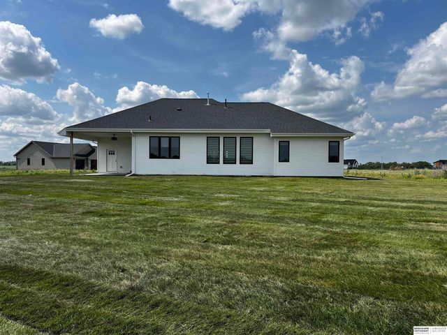 1007 Bluejay Circle, Ashland, NE 68003