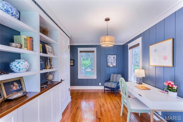 710 S Rock Hill Road, Webster Groves, MO 63119