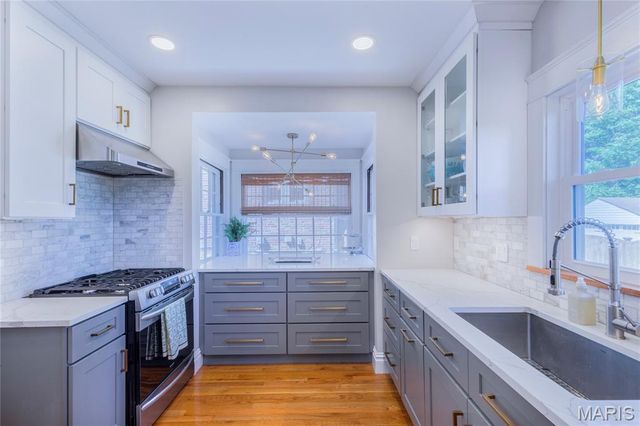 710 S Rock Hill Road, Webster Groves, MO 63119